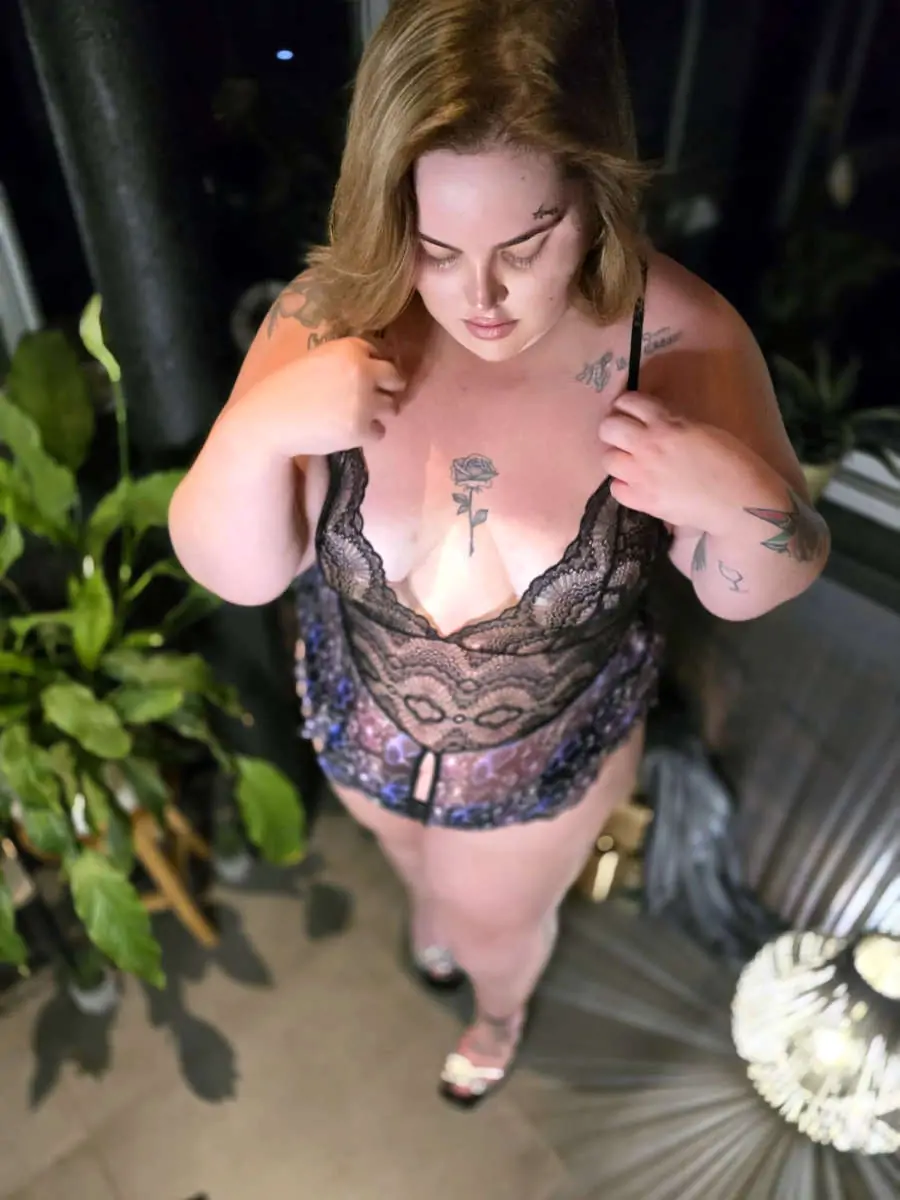 BODY SOMBRE TRANSPARENT GRANDE TAILLE : ÉLÉGANCE RÉINVENTÉE