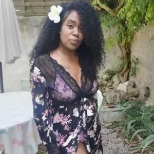 Chemise De Nuit En Dentelle Fleurie