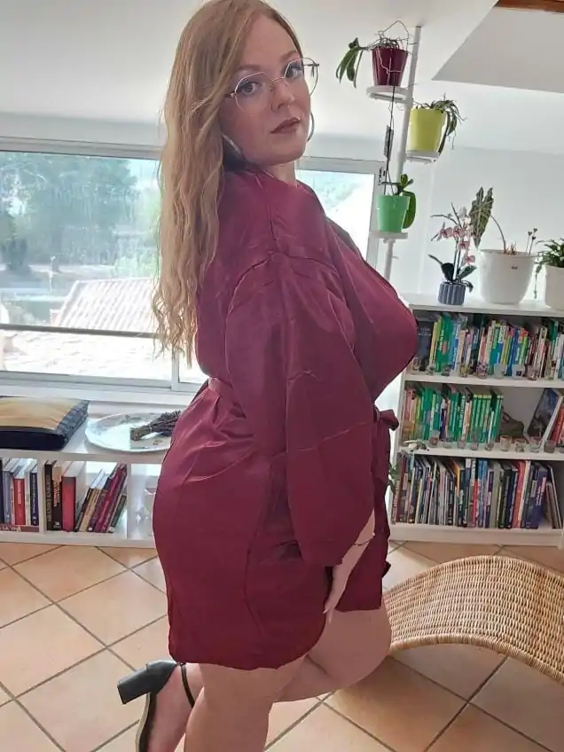 Chemise De Nuit / Robe De Chambre En Satin