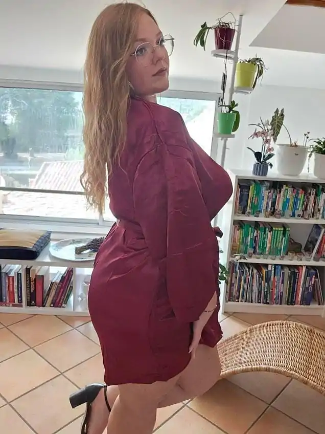 Chemise De Nuit / Robe De Chambre En Satin