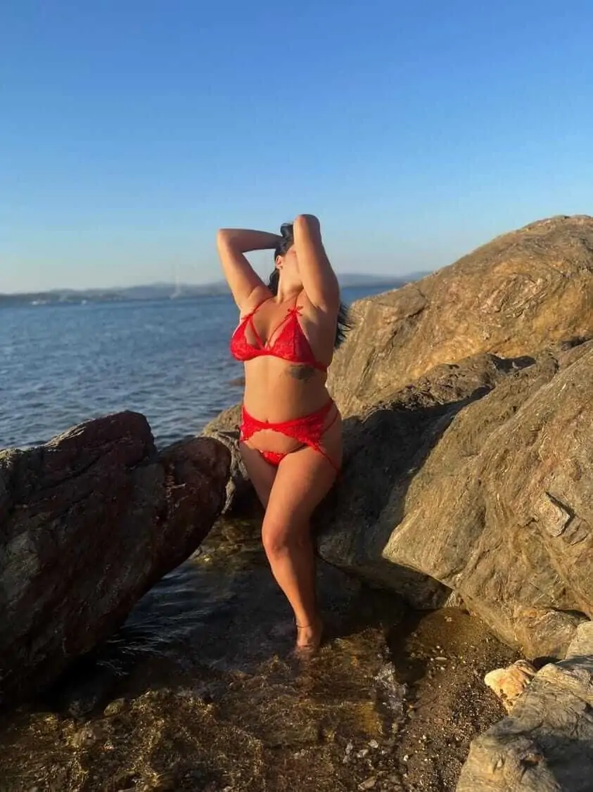 ENSEMBLE PORTE JARRETELLE ROUGE FEMME