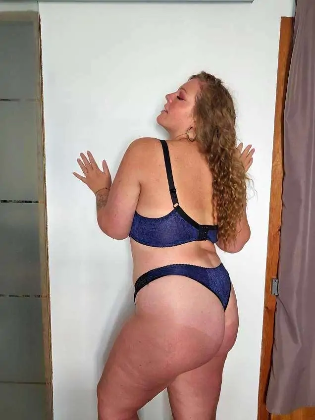 ENSEMBLE SOUTIEN GORGE STRING BLEU FEMME