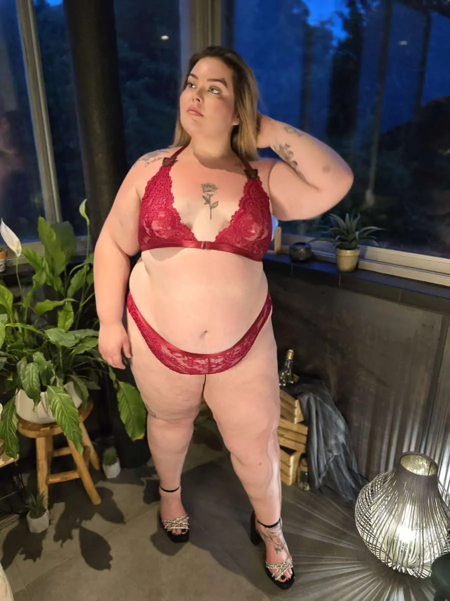 ENSEMBLE DE LINGERIE ROMANTIQUE GRANDE TAILLE 5 Yamelia Lingerie