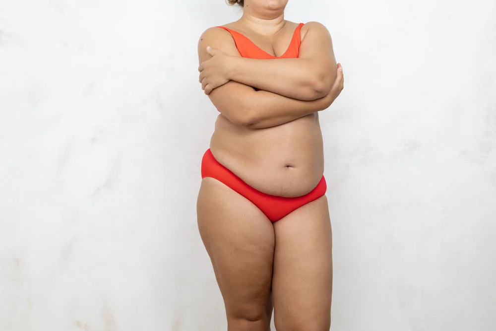 femme-ronde-en-sous-vetement