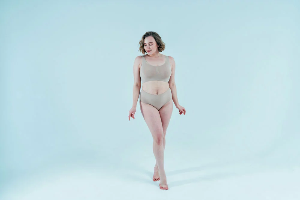 Les différentes formes de corps féminins morphologie d'une femme légèrement ronde